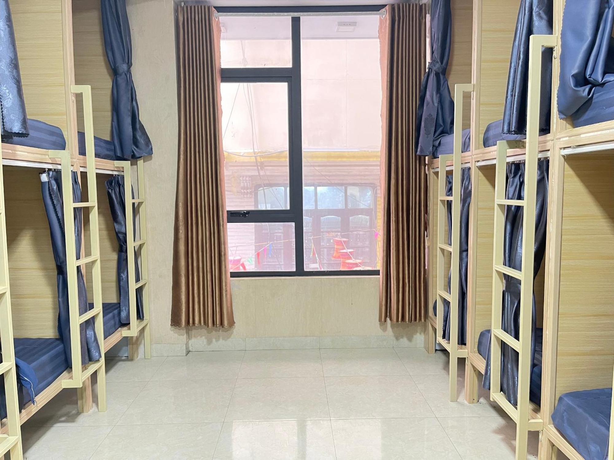 Nhat Sapa Hostel Exterior photo